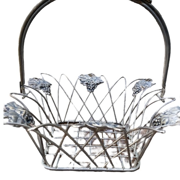 WIRE basket with grapes, collapsible handle, very good condition - Picture 6 of 7